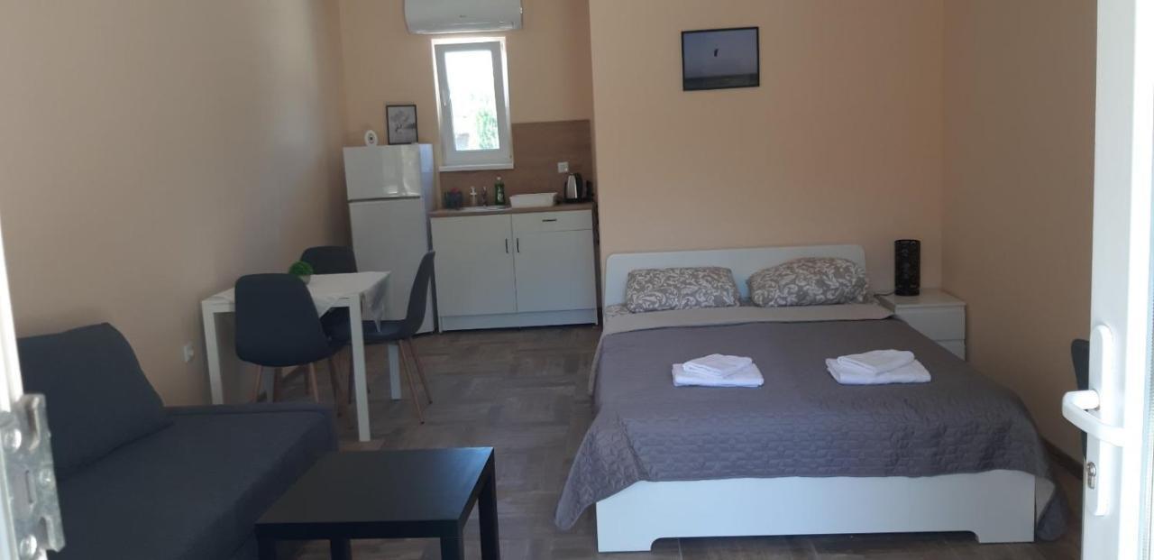 Къща За Гости Крапец Εξωτερικό φωτογραφία