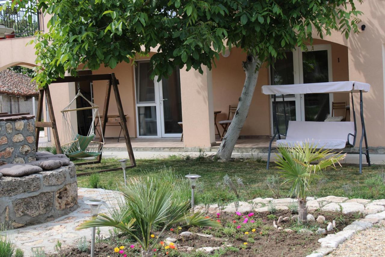 Къща За Гости Крапец Εξωτερικό φωτογραφία